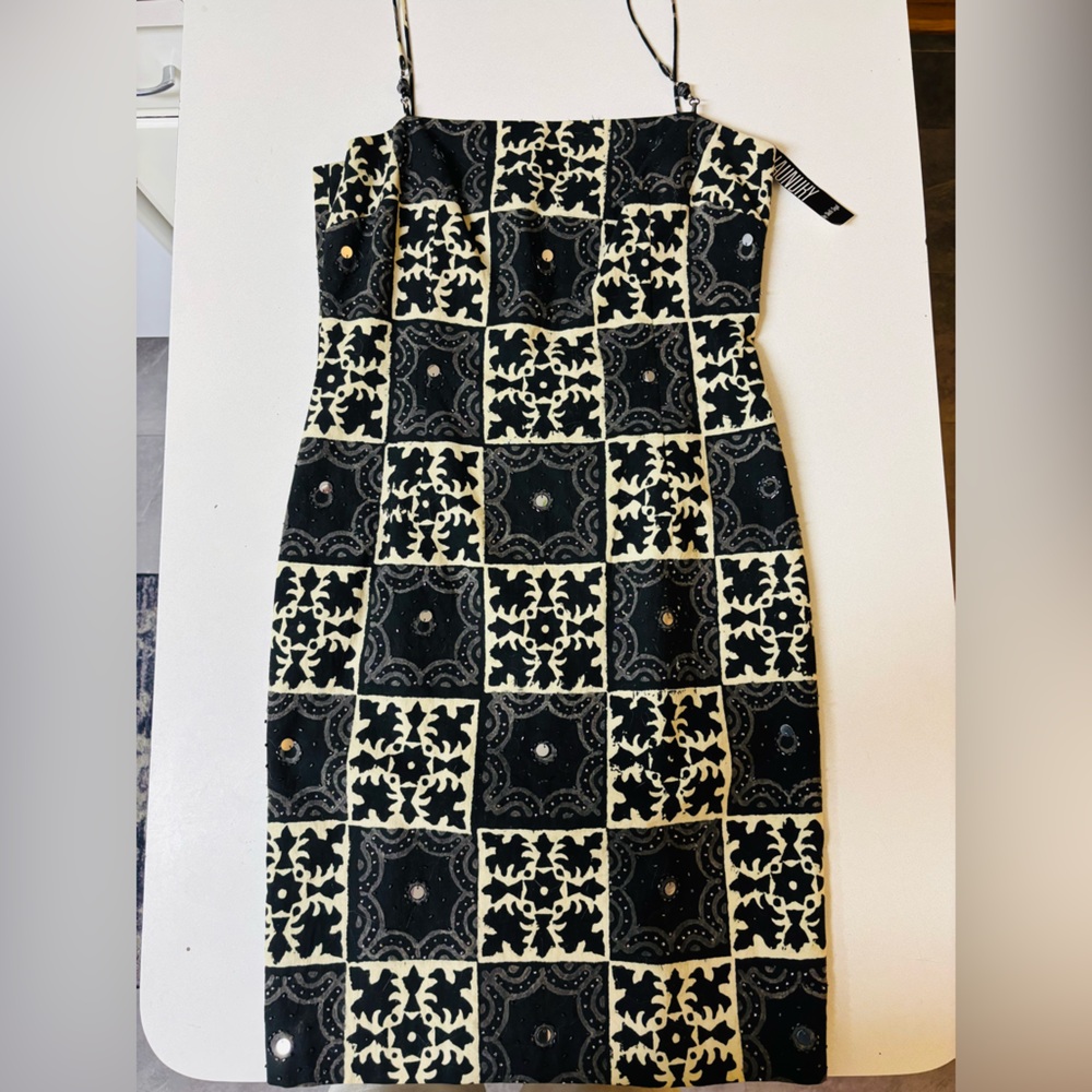 Vintage NWT Laundry by Shelli Segal black and white mini dress, size 8